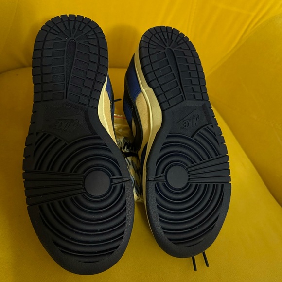 Nike Dunk Low - Picture 6 of 6